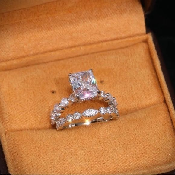 💍Stunning 18k White GP 2 Piece Cz Diamond Bridal Set